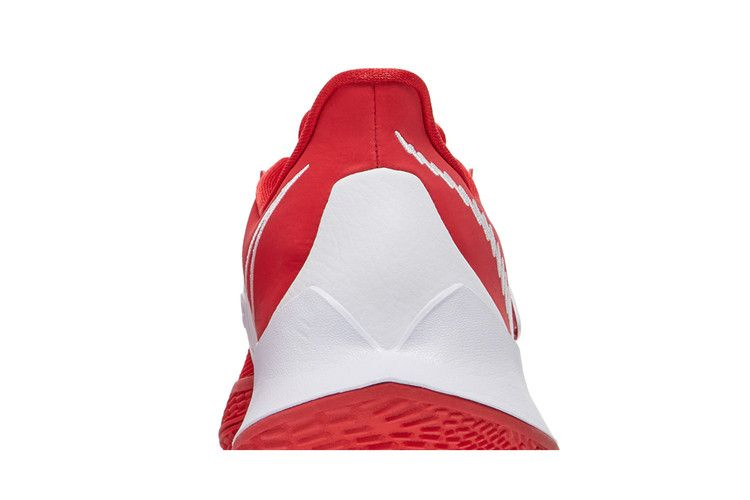 kyrie-low-3-tb-university-red-cw4147-603_06