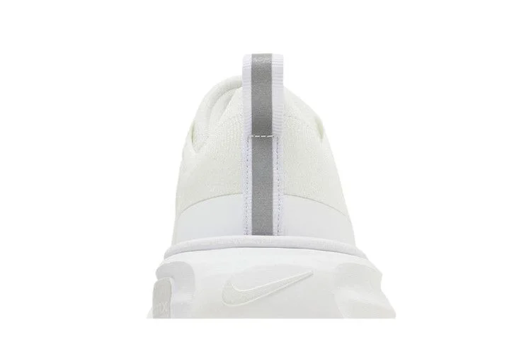 Кроссовки Nike Wmns ZoomX Invincible 3 'White Photon Dust'