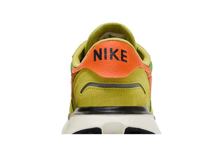Кроссовки Nike Wmns Phoenix Waffle 'Chlorophyll Safety Orange'