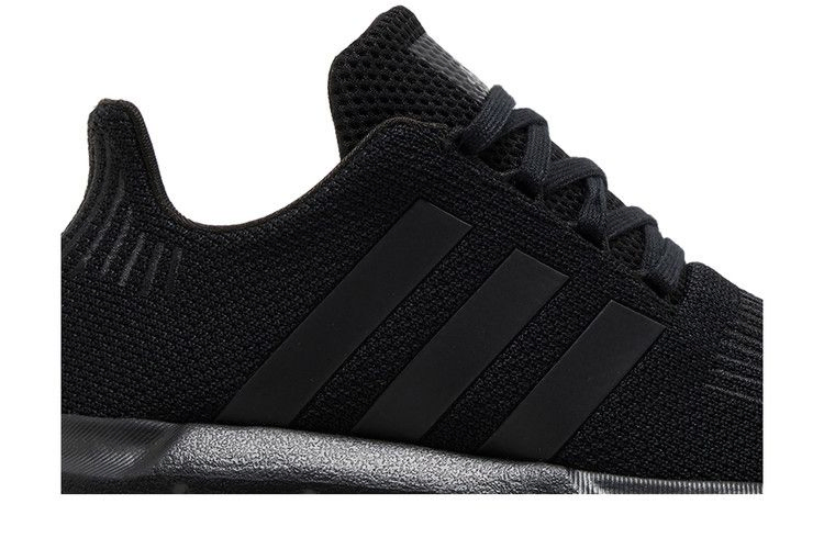 Кроссовки adidas Swift Run 1.0 Big Kid 'Black Gum'