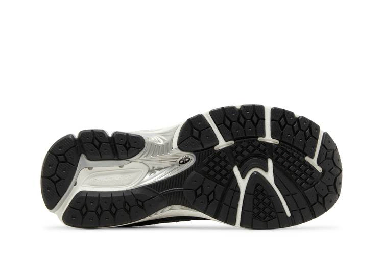 Кроссовки New Balance 2002R Big Kid Wide 'Eclipse Silver Metallic'