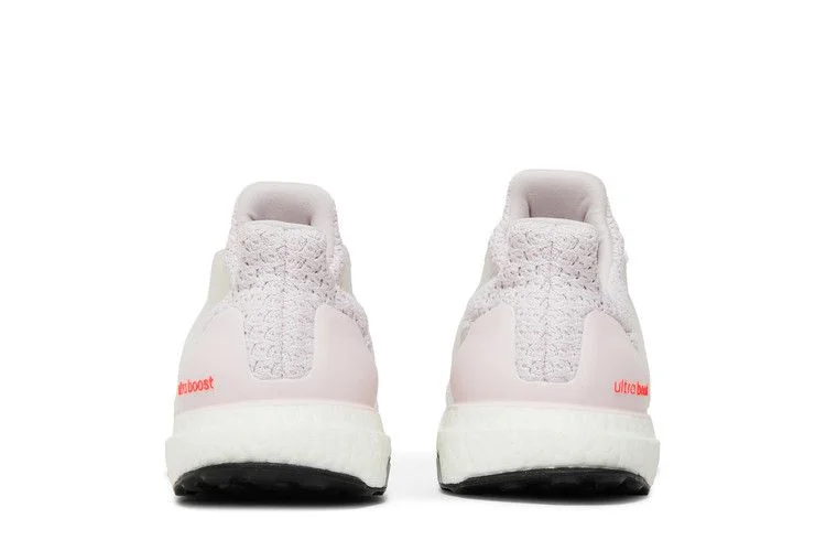 Кроссовки adidas Wmns UltraBoost 5.0 DNA 'Almost Pink'