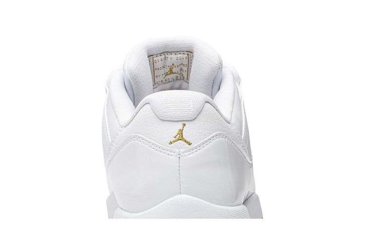 Кроссовки Air Jordan 11 Low Golf 'Metallic Gold'