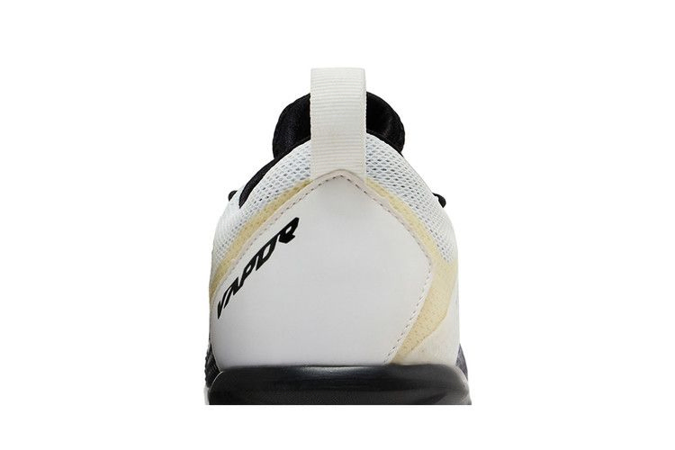 lunar-vapor-ultrafly-elite-black-white-852686-100_06