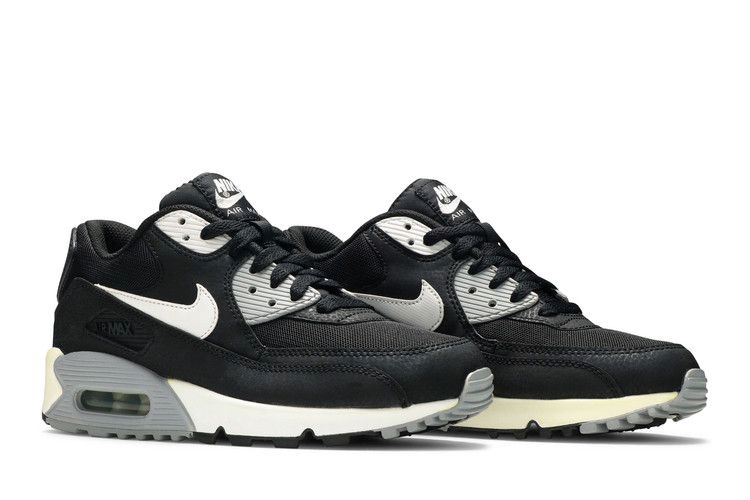 wmns-air-max-90-essential-616730-012_07