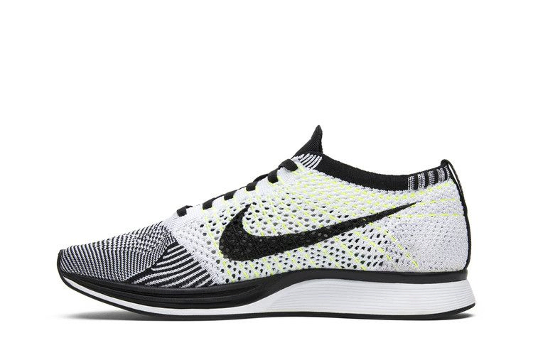 flyknit-rcer-526628-011_02