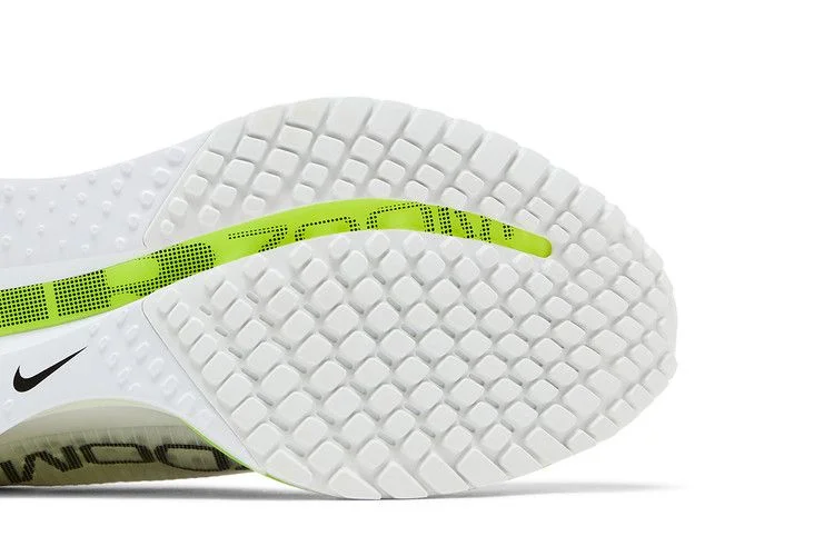 Кроссовки Nike Wmns Pegasus Premium 'White Volt'