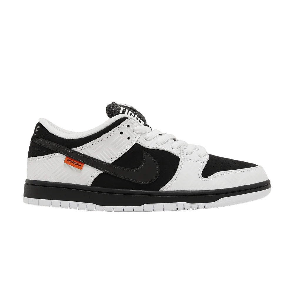 Krossovki-TIGHTBOOTH-x-Nike-Dunk-Low-SB