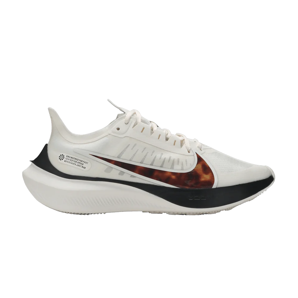 Krossovki-Nike-Wmns-Zoom-Gravity-Barely-Rose