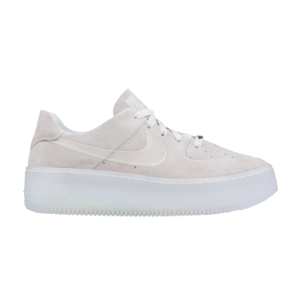 Krossovki-Nike-Wmns-Air-Force-1-Sage-Low-LX-Phantom