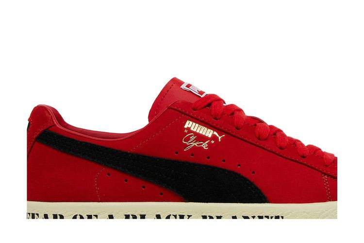 Кроссовки Public Enemy x Puma Clyde 'Fear of a Black Planet'