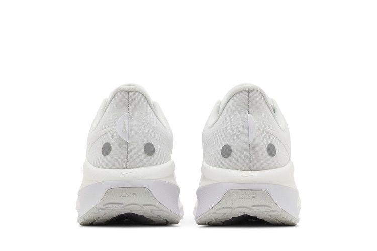 Кроссовки Nike Vomero 17 'White Platinum Tint'