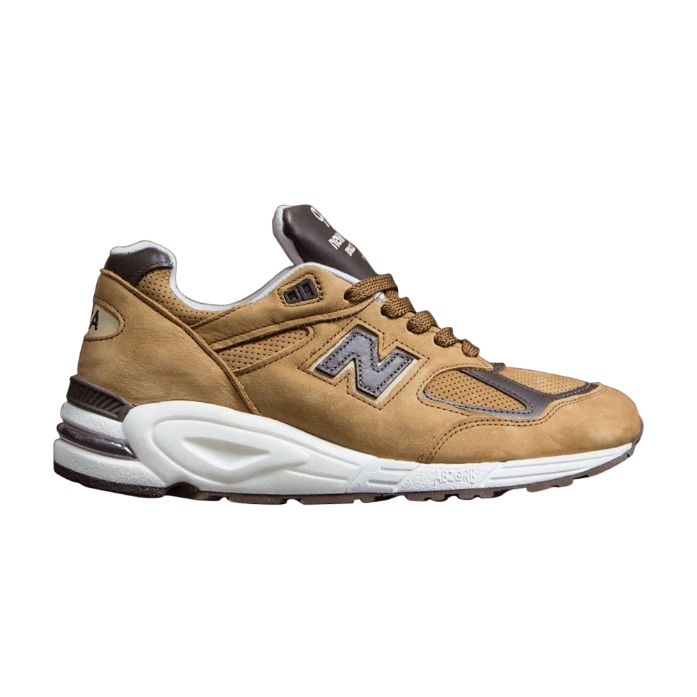 Krossovki-New-Balance-990v2-Made-in-USA-Tawny-Brown