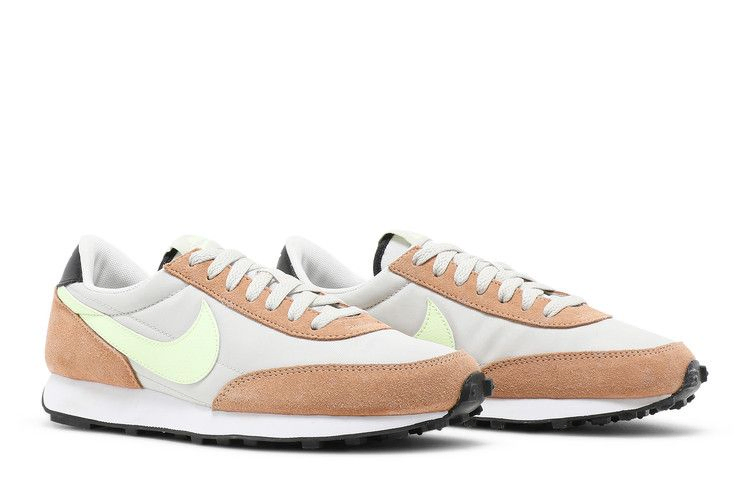 wmns-daybreak-light-bone-barely-volt-ck2351-006_07