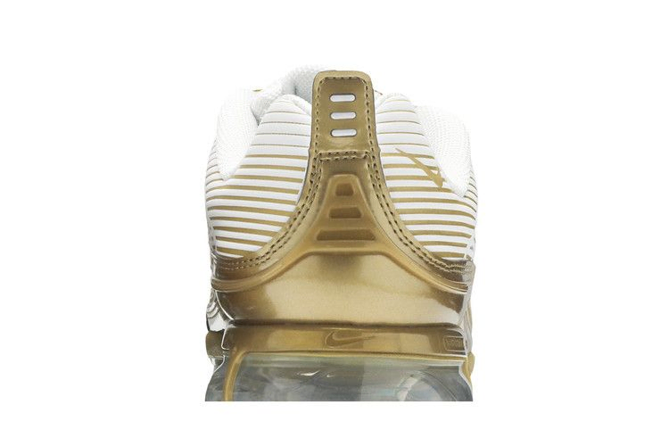 Кроссовки Nike Air Vapormax 360 'White Metallic Gold'
