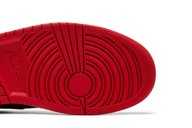 Кроссовки Air Jordan 1 Mid 'Alternate Bred'