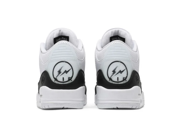Krossovki-Fragment-Design-x-Air-Jordan-3-Retro-SP-White-5