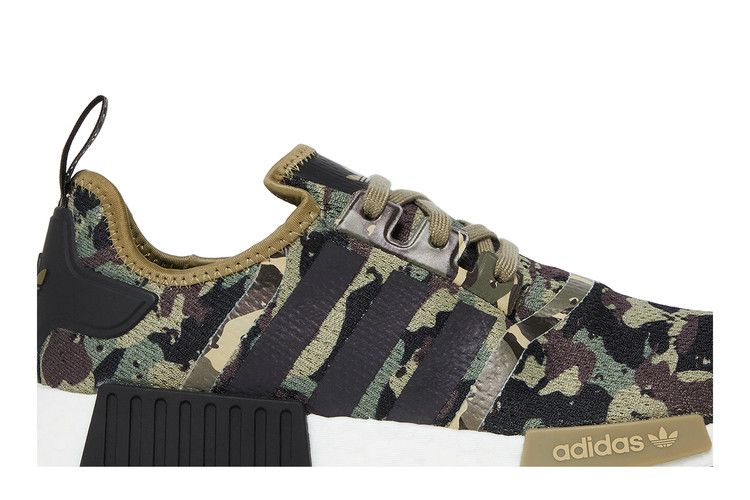 Кроссовки Adidas NMD_R1 'Cargo Camo'