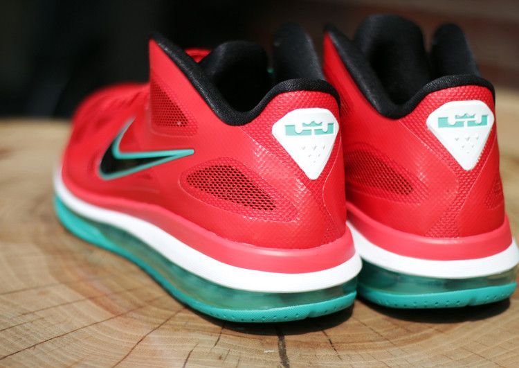 Кроссовки Nike LeBron 9 Low 'Liverpool'