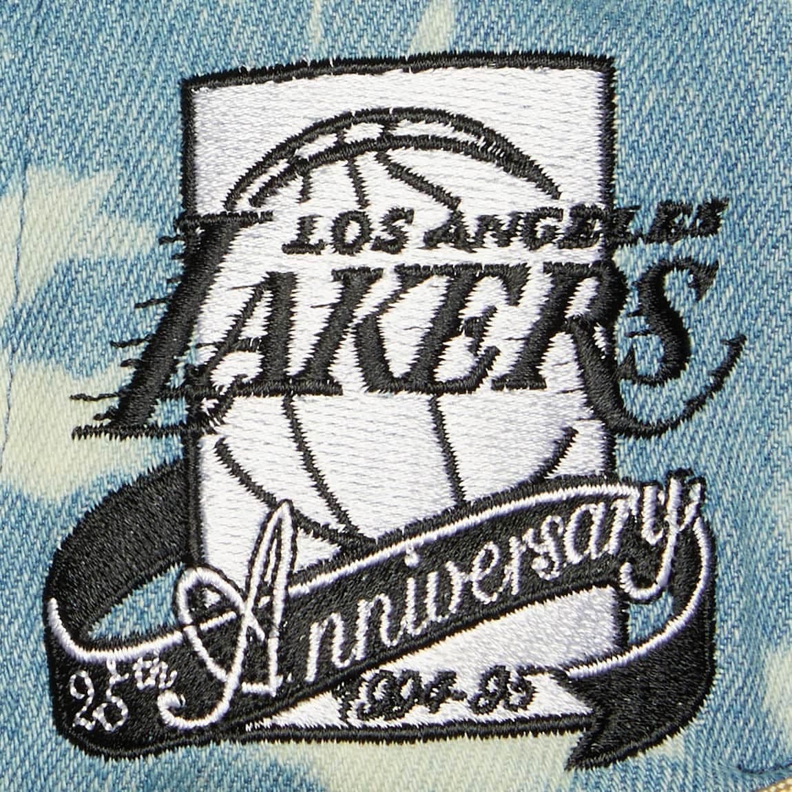 Бейсболка Mitchell & Ness Acid Wash Snapback Los Angeles Lakers Hat