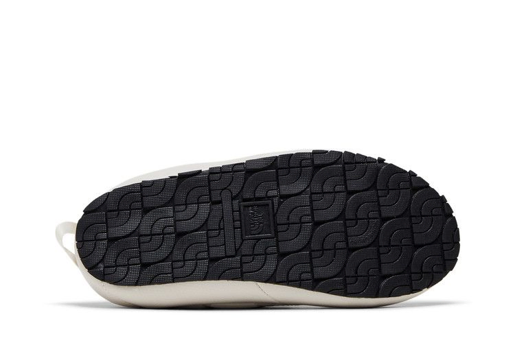 kaws-x-wmns-thermoball-traction-mule-vp-moonlight-ivory-nuptse-nf0a819n-944_03