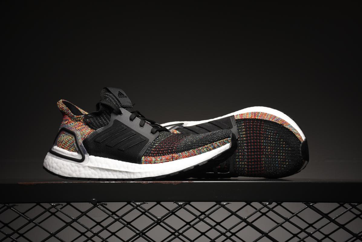 adidas-UltraBoost-19-Dark-Pixel-11