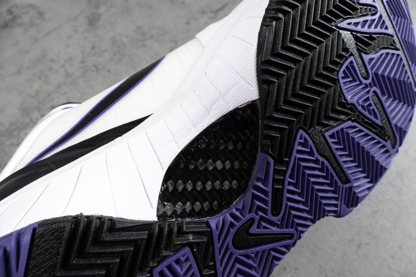Zoom-Kobe-4-Inline-17