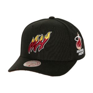 Mitchell-Ness-Icon-Grail-Pro-Snapback-HWC-Miami-Heat-Hat-300x300