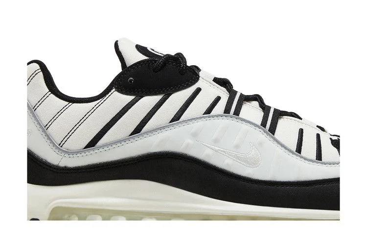 Krossovki-Nike-Wmns-Air-Max-98-Black-Sail-1
