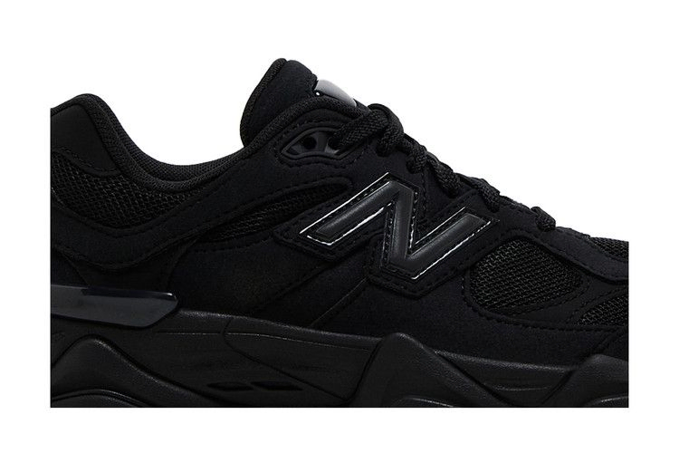Кроссовки New Balance 9060 Big Kid 'Triple Black Suede'
