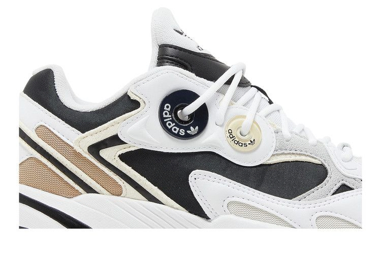 wmns-astir-white-black-gy9549_01