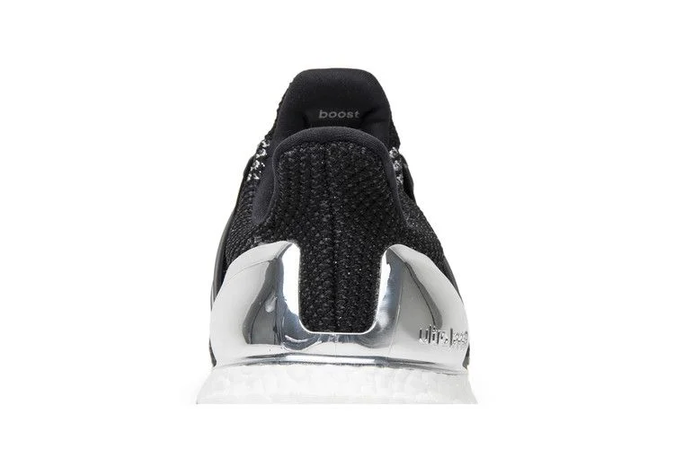 Кроссовки adidas UltraBoost 2.0 Limited 'Silver Medal'