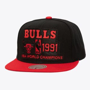 Mitchell-Ness-Black-Chicago-Bulls-1991-NBA-Finals-Champions-Flipside-Snapback-Hat-300x300