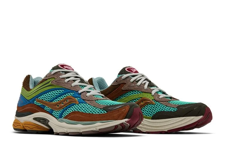 Krossovki-Sneaker-Politics-x-Saucony-Progrid-Omni-9-Sportsmans-Paradise-7