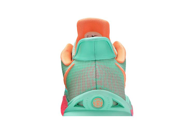 kyrie-low-4-keep-sue-fresh-cw3985-300_06