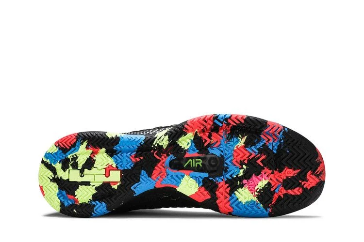 Krossovki-Nike-LeBron-Witness-3-I-Promise-3