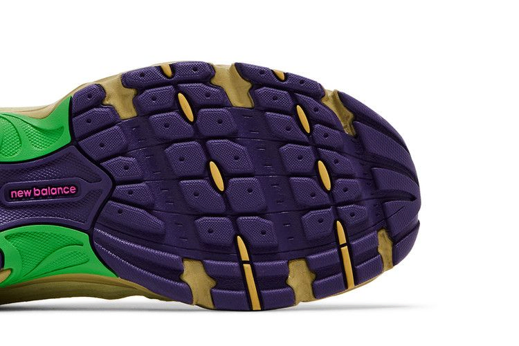 Кроссовки Salehe Bembury x New Balance 530 'Prosperity Be The Prize'