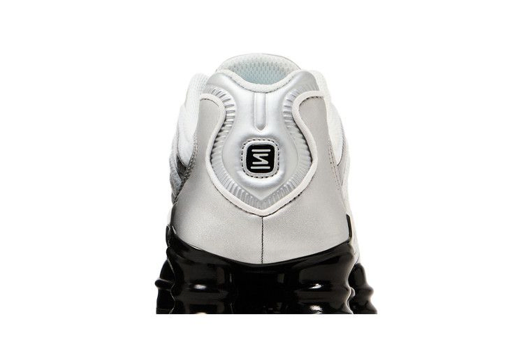 Кроссовки Nike Wmns Shox TL 'Metallic Silver Black'