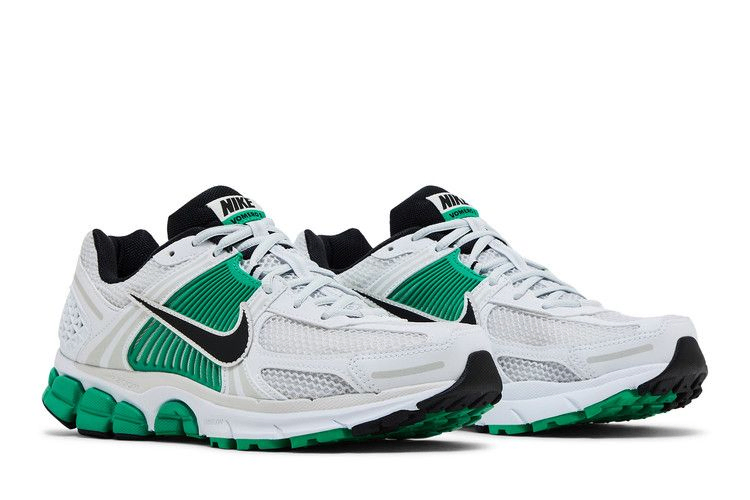 wmns-air-zoom-vomero-5-white-stadium-green-fj2028-102_07