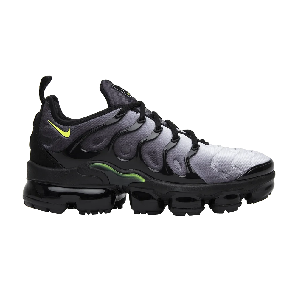 Krossovki-Nike-Air-VaporMax-Plus-Neon-95