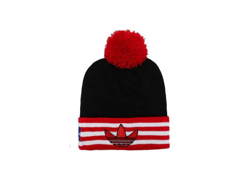 Шапка Adidas с помпоном