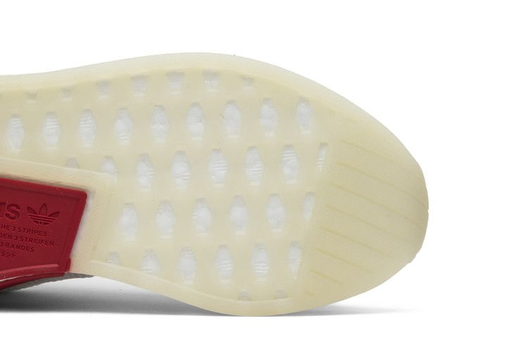 nmd_r2-cny-db2570_04