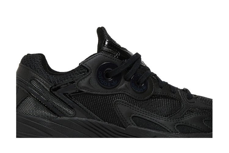 Кроссовки adidas Wmns Astir 'Triple Black'