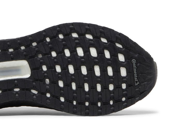 ultraboost-20-black-silver-metallic-h67281_04