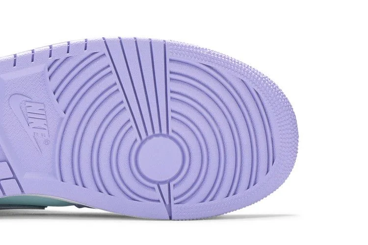 Кроссовки Air Jordan 1 Mid 'Purple Pulse'