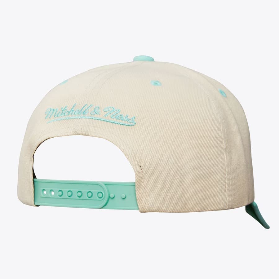 Бейсболка Mitchell & Ness Cream Seattle Kraken Retro Type Pro Snapback Hat