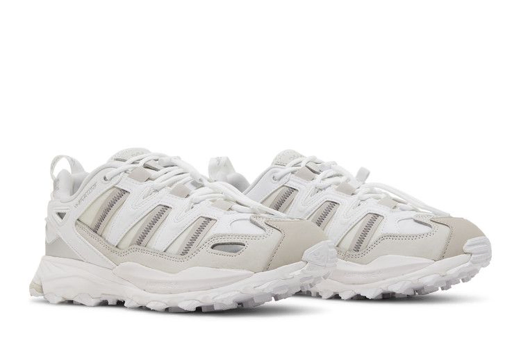 hyperturf-white-silver-metallic-gy9410_07