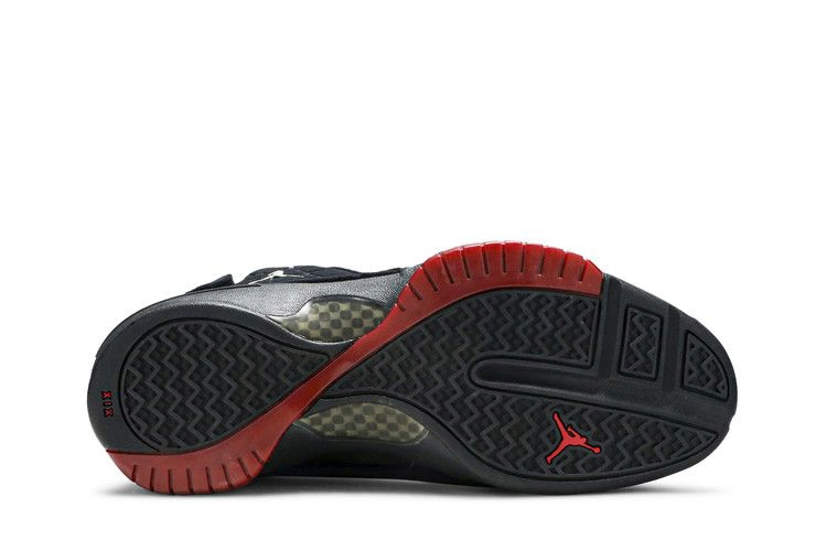 air-jordan-19-307546-061_03