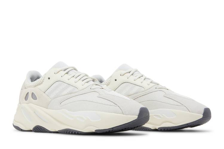 yeezy-boost-700-analog-2023-eg7596-23_07