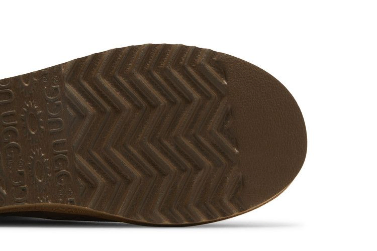 Кроссовки UGG Classic Short 'Chestnut'